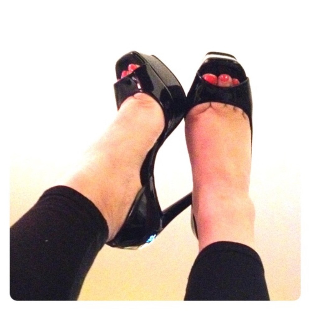 Black Jessica Simpson heels
